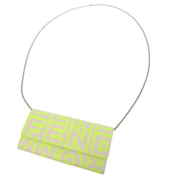 FENDI White Leather Shoulder Bag - Picture 6 of 9
